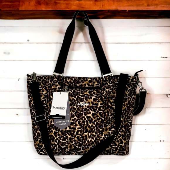Baggallini Handbags - Baggallini Avenue Crossbody Tote in Wild Cheetah Print